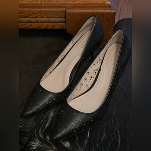 Cole Haan Black Vesta Pump, Women's Size 9B